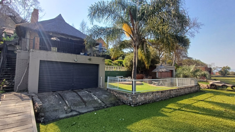 6 Bedroom Property for Sale in Kosmos North West